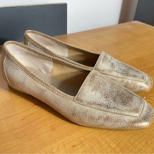 Donald J Pliner Women’s US 8 Deedee Metallic Gold Brushed Slip On Flats